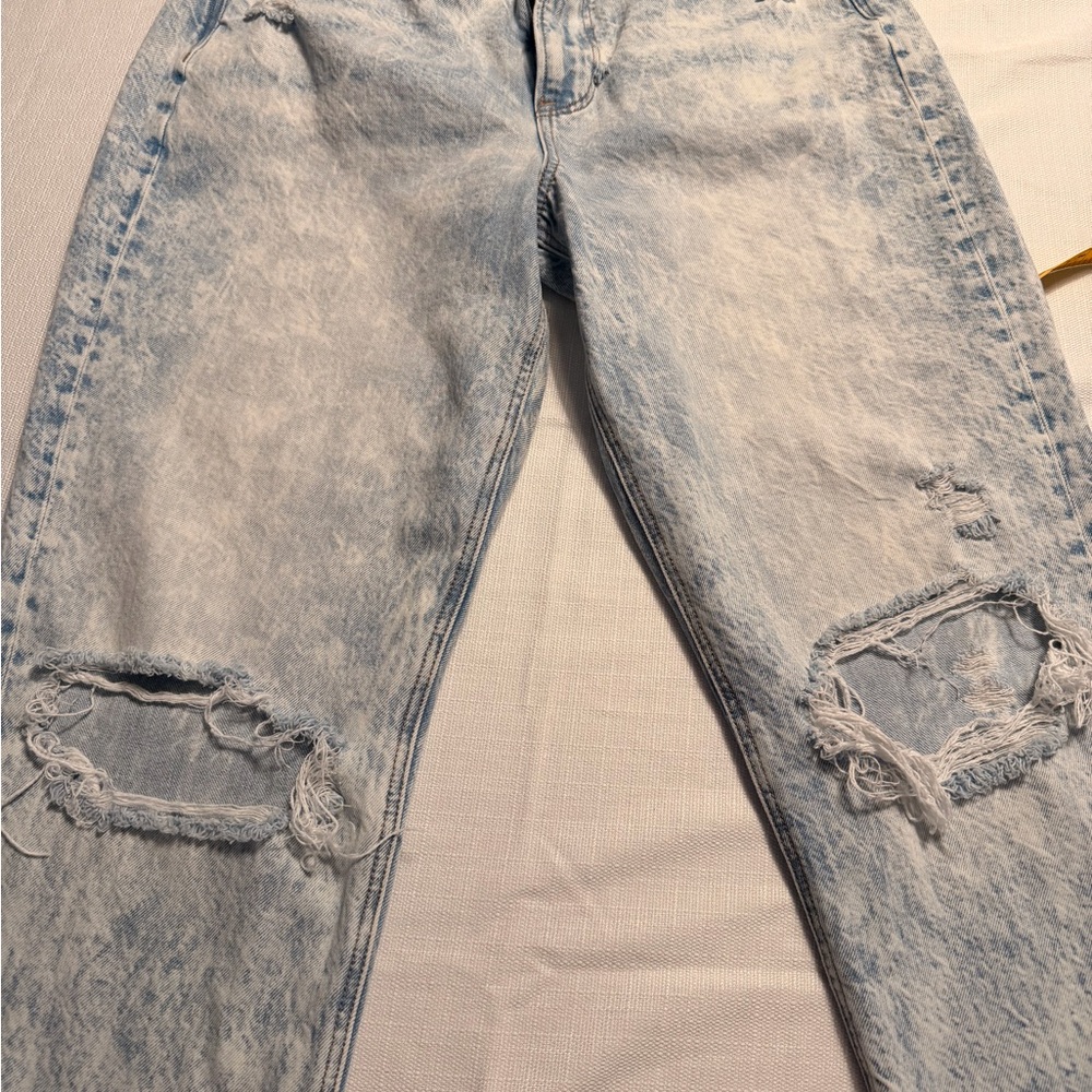 American Eagle Outfitters Light Wash Blue Comfort Stretch Waistband Jeans - Picture 2 of 10